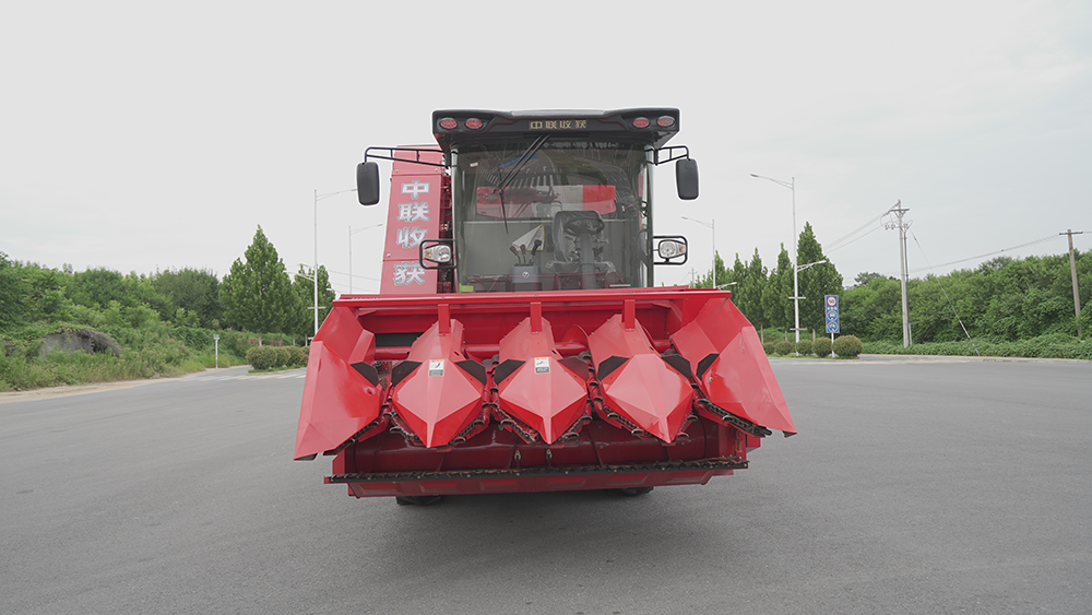 AG旗舰厅4YZJ-4型自走式玉米穗茎收获机